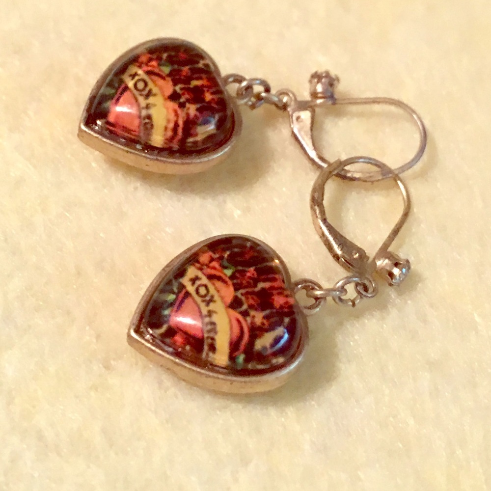 Betsey Johnson Dangle Gold Heart Earrings XOX4Ever